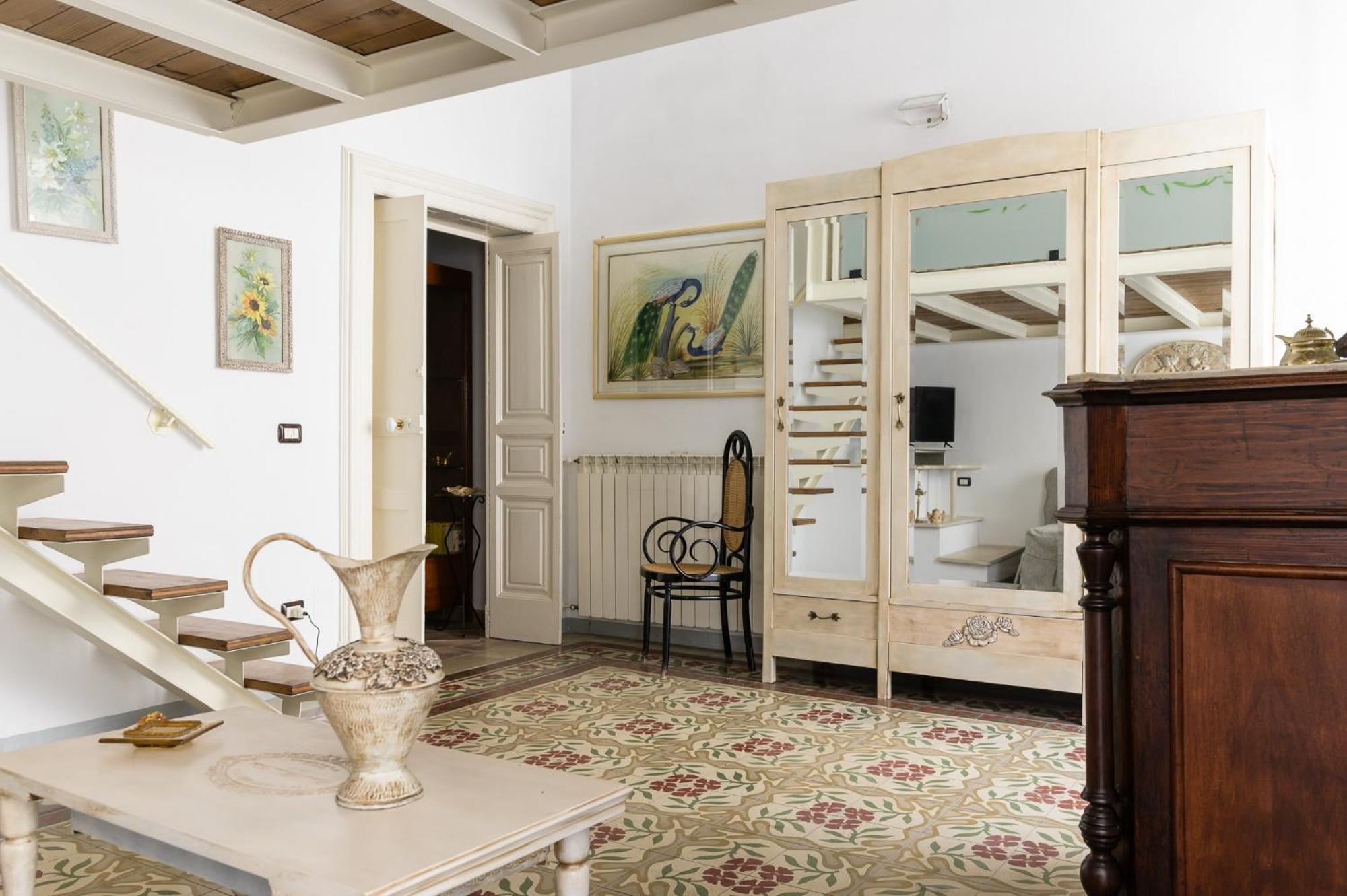 Appartamento Vintage Con Balcone By Wonderful Italy オストゥーニ エクステリア 写真