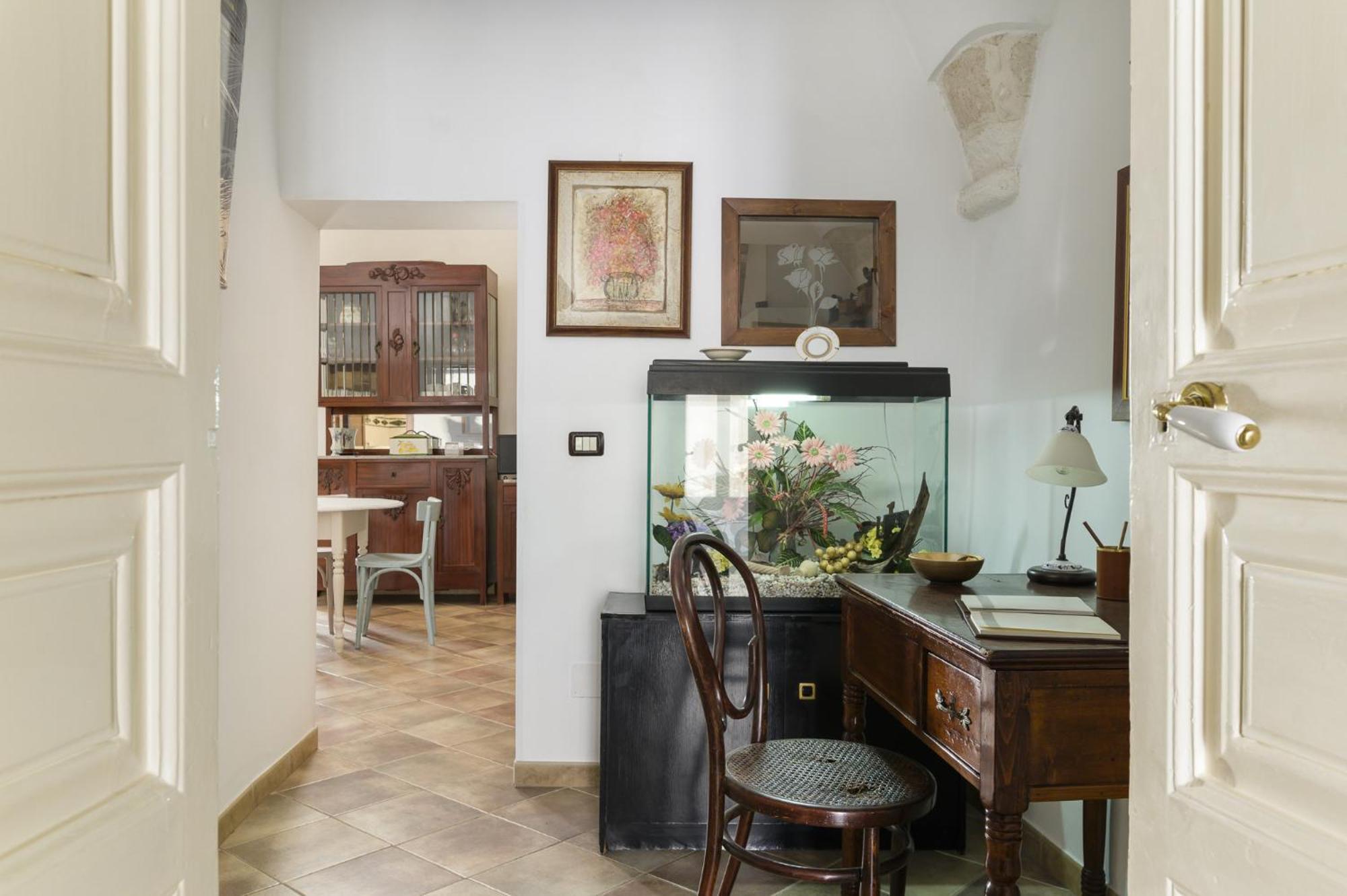 Appartamento Vintage Con Balcone By Wonderful Italy オストゥーニ エクステリア 写真