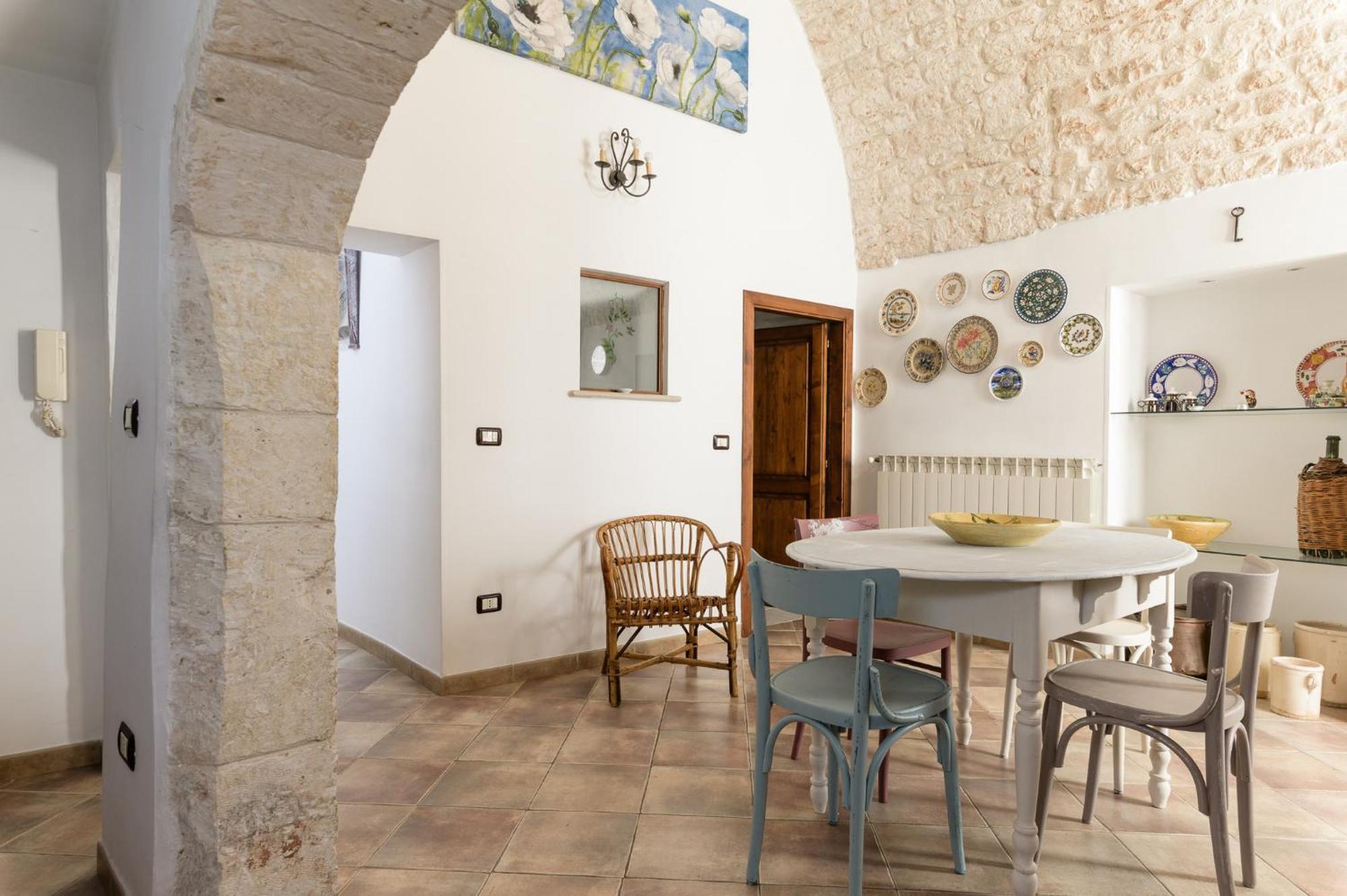 Appartamento Vintage Con Balcone By Wonderful Italy オストゥーニ エクステリア 写真