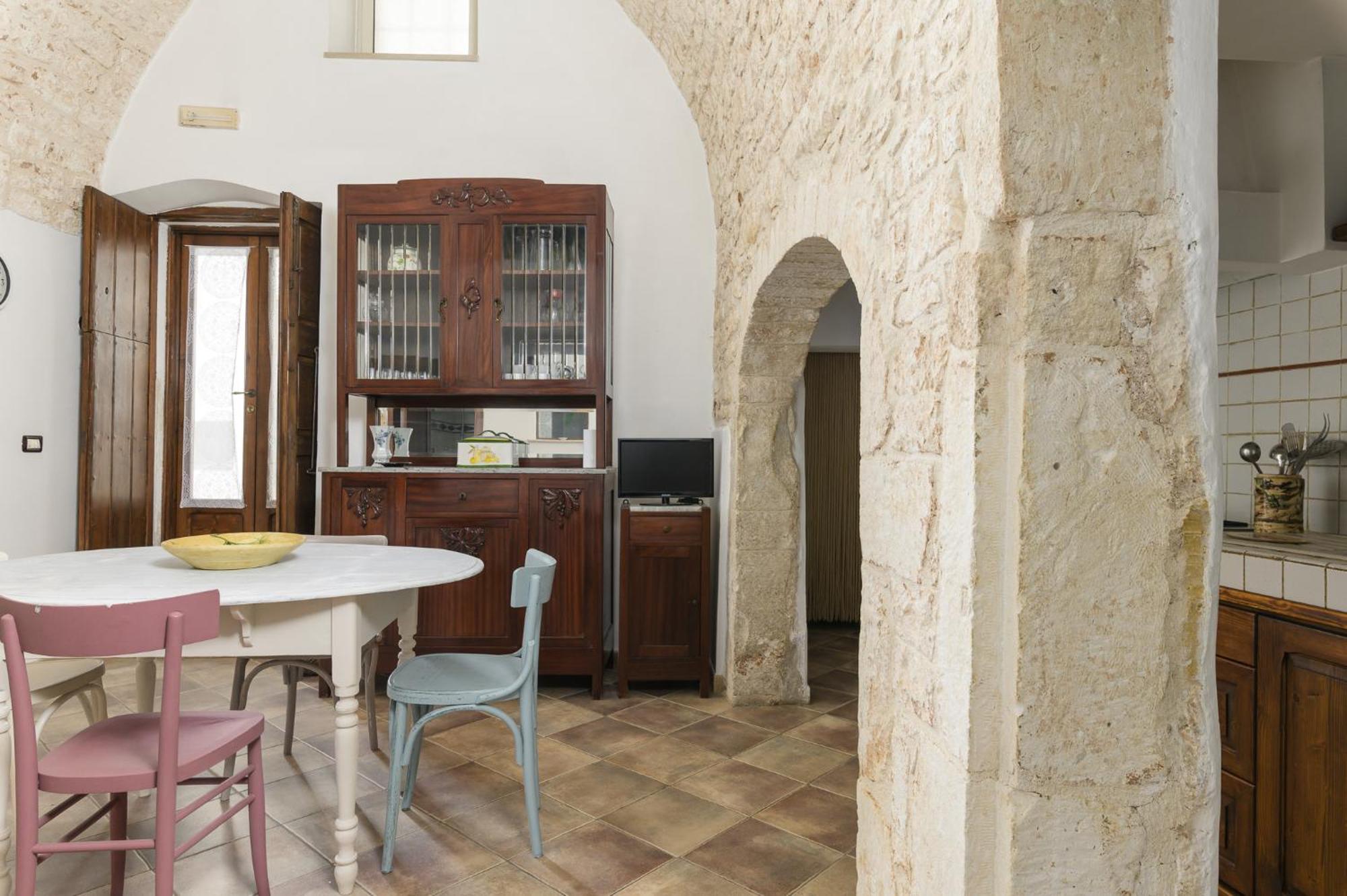 Appartamento Vintage Con Balcone By Wonderful Italy オストゥーニ エクステリア 写真
